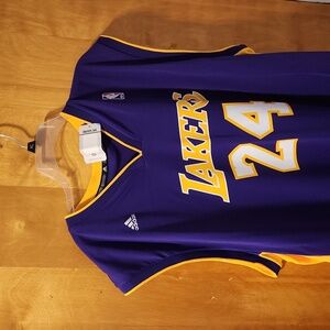 Adidas l.a. Lakers Kobe Bryant jersey purple color xxl size